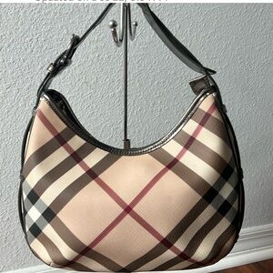 1246 Burberry shoulder bag